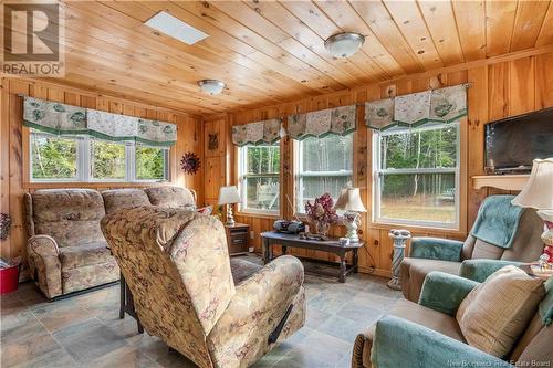 440 Kent Lake South Road, Kent Lake, NB - Indoor Photo Showing Living Room