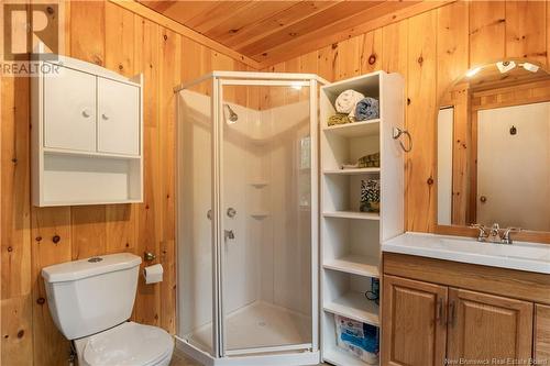 440 Kent Lake South Road, Kent Lake, NB - Indoor Photo Showing Bathroom