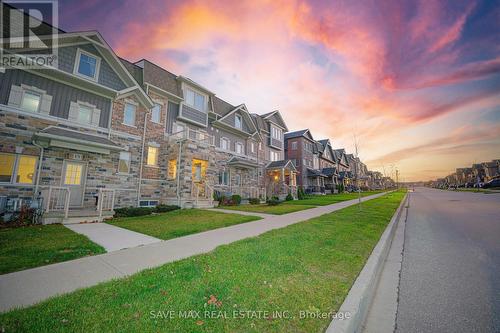 15 Eliza Avenue N, Kitchener, ON - Outdoor With Facade