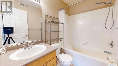 5177 Donnelly Crescent, Regina, SK - Indoor Photo Showing Bathroom