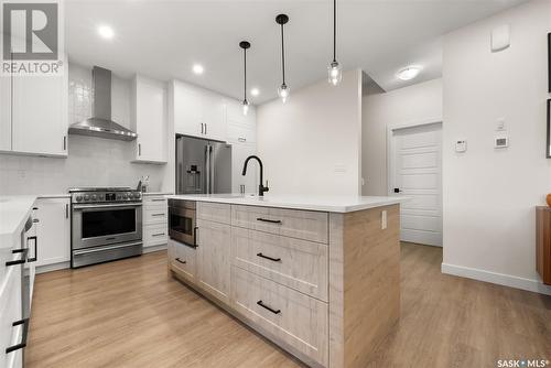 5217 E Green Crescent, Regina, SK - Indoor Photo Showing Kitchen With Upgraded Kitchen