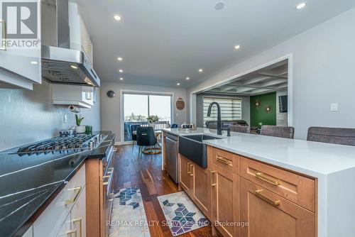 183 Histand Trail E, Kitchener, ON - Indoor Photo Showing Kitchen