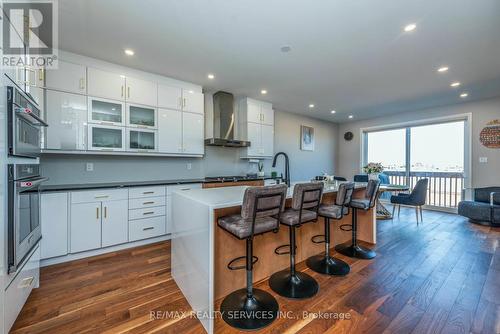 183 Histand Trail E, Kitchener, ON - Indoor Photo Showing Kitchen With Upgraded Kitchen