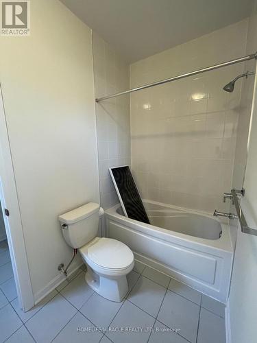 158 Country Club Drive, Loyalist, ON - Indoor Photo Showing Bathroom