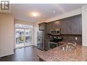 63 - 541 Winston Road, Grimsby, ON  - Indoor Photo Showing Kitchen With Double Sink With Upgraded Kitchen 