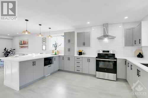 42 Woodburn Drive, Blackburn Hamlet (2301 - Blackburn Hamlet), ON - Indoor Photo Showing Kitchen With Upgraded Kitchen