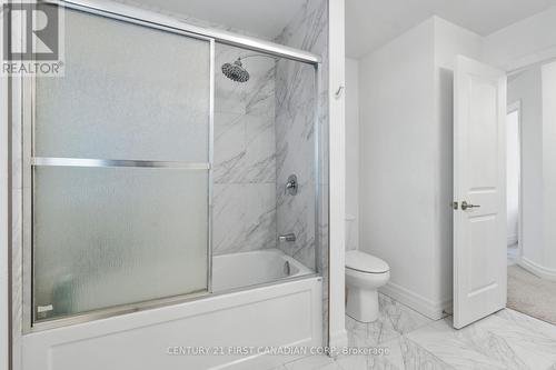 2951 Heardcreek Trail, London, ON - Indoor Photo Showing Bathroom