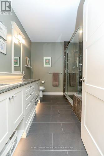 147 Robin Ridge Drive, Central Elgin (Belmont), ON - Indoor Photo Showing Bathroom