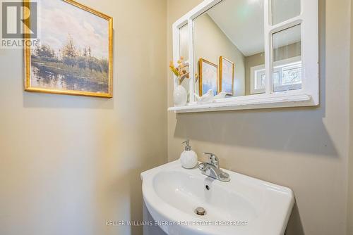 3451 Church Street, Scugog (Blackstock), ON - Indoor Photo Showing Bathroom