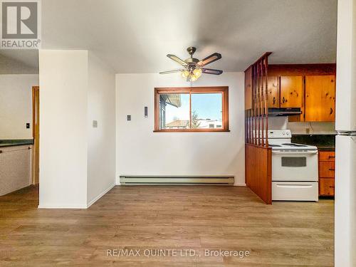 8 Shenendoah Road, Prince Edward County (Sophiasburgh), ON - Indoor Photo Showing Kitchen