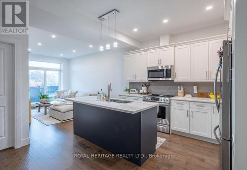 408 - 135 Orr Street, Cobourg, ON - Indoor Photo Showing Kitchen With Stainless Steel Kitchen With Double Sink With Upgraded Kitchen