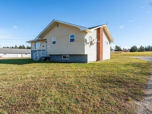 7856 Highway 1, Meteghan, NS 