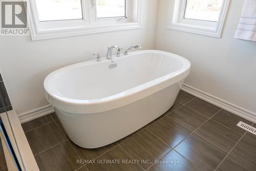 30 Sapwood Crescent, Brampton, ON - Indoor Photo Showing Bathroom