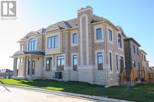 30 Sapwood Crescent, Brampton, ON - Outdoor With Facade