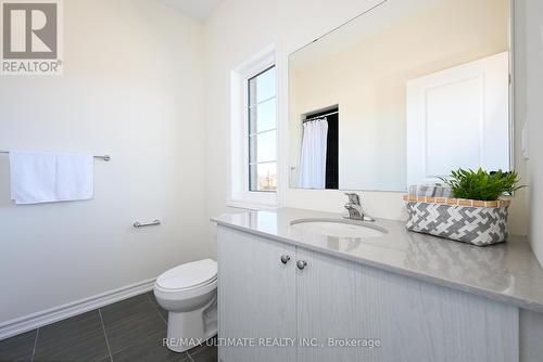 30 Sapwood Crescent, Brampton, ON - Indoor Photo Showing Bathroom