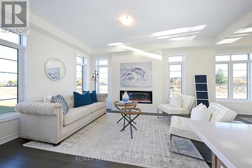 30 Sapwood Crescent, Brampton, ON - Indoor Photo Showing Living Room