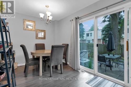 182 - 17 Old Pine Trail, St. Catharines (444 - Carlton/Bunting), ON - Indoor Photo Showing Dining Room