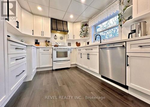 68 Hemlock Street, Timmins, ON - Indoor Photo Showing Kitchen