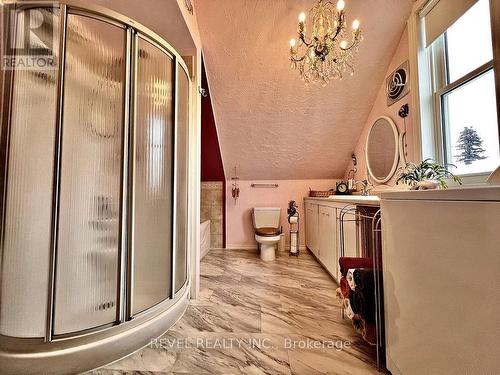 68 Hemlock Street, Timmins, ON - Indoor Photo Showing Bathroom