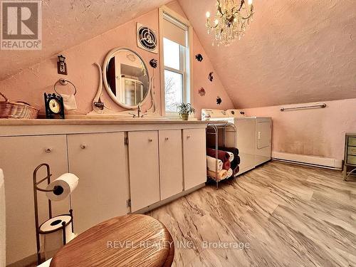 68 Hemlock Street, Timmins, ON - Indoor Photo Showing Laundry Room