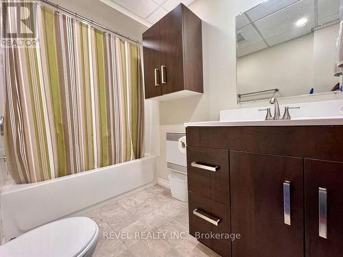 68 Hemlock Street, Timmins, ON - Indoor Photo Showing Bathroom