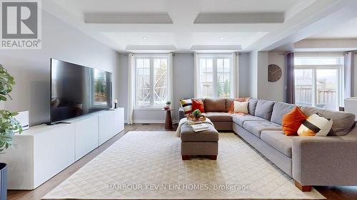 115 Roy Nichols Drive, Clarington, ON - Indoor Photo Showing Living Room