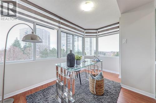 409 - 88 Alton Towers Circle, Toronto, ON - Indoor