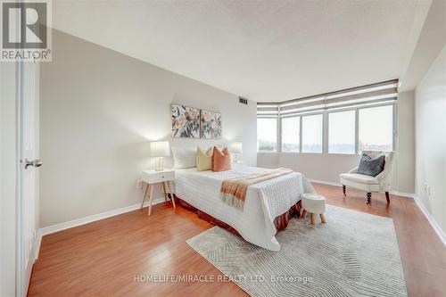 409 - 88 Alton Towers Circle, Toronto, ON - Indoor Photo Showing Bedroom