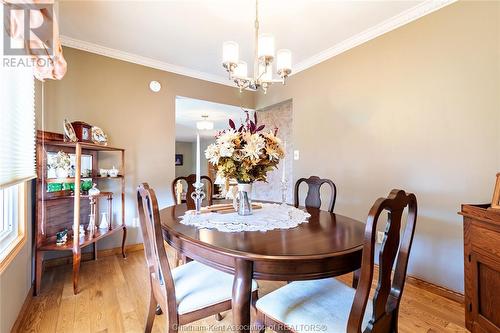 27 Joanne Street, Chatham, ON - Indoor Photo Showing Dining Room