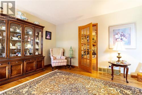 27 Joanne Street, Chatham, ON - Indoor Photo Showing Other Room