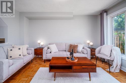 44 Wildberry Crescent, Vaughan, ON - Indoor Photo Showing Living Room