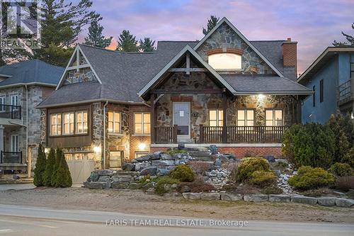 805 Eastdale Drive, Wasaga Beach, ON - Outdoor With Facade