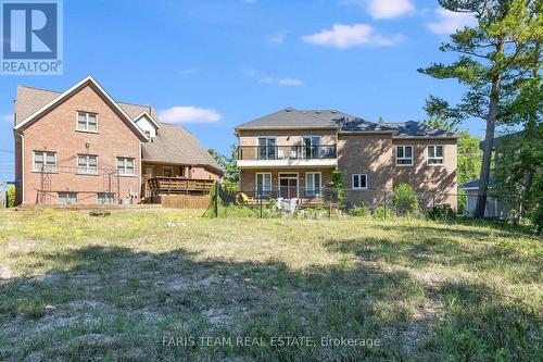 805 Eastdale Drive, Wasaga Beach, ON - Outdoor With Deck Patio Veranda