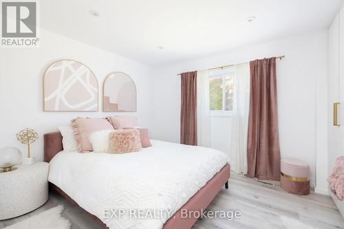 363 Macisaac Drive, Orillia, ON - Indoor Photo Showing Bedroom