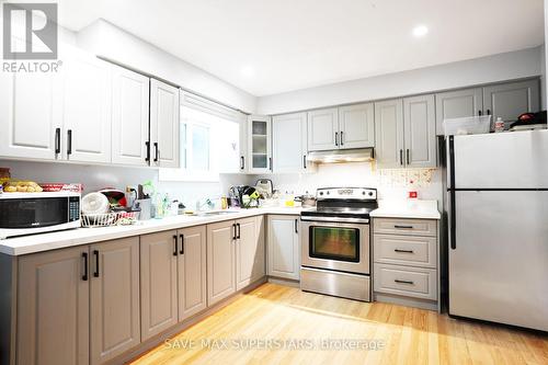 96 Wellington Street E, Barrie, ON - Indoor Photo Showing Kitchen With Stainless Steel Kitchen