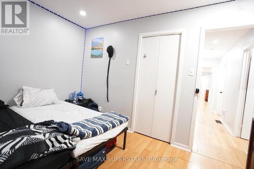 96 Wellington Street E, Barrie, ON - Indoor Photo Showing Bedroom