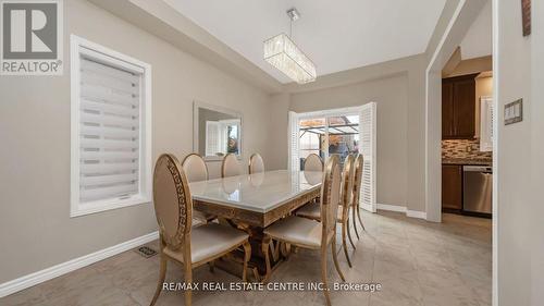 4 Chetholme Place, Halton Hills, ON - Indoor Photo Showing Dining Room