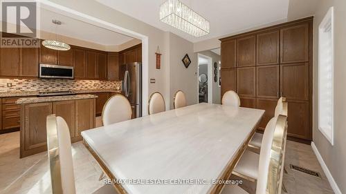 4 Chetholme Place, Halton Hills, ON - Indoor Photo Showing Dining Room