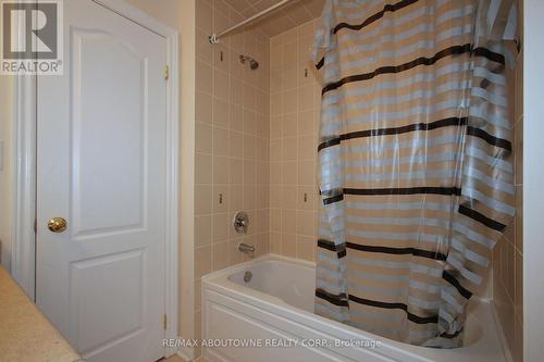 24 - 2019 Trawden Way, Oakville, ON - Indoor Photo Showing Bathroom