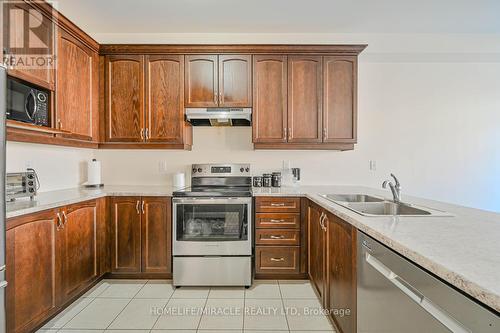 34 Pearman Crescent, Brampton, ON - Indoor Photo Showing Kitchen With Stainless Steel Kitchen With Double Sink