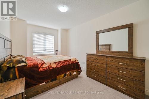 34 Pearman Crescent, Brampton, ON - Indoor Photo Showing Bedroom