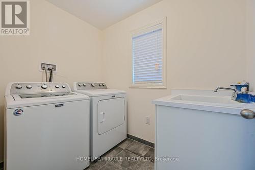 34 Pearman Crescent, Brampton, ON - Indoor Photo Showing Laundry Room