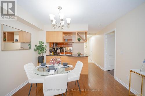 2401 - 4080 Living Arts Drive, Mississauga, ON - Indoor Photo Showing Dining Room