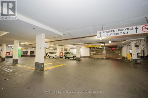 2401 - 4080 Living Arts Drive, Mississauga, ON - Indoor Photo Showing Garage