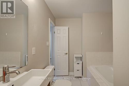 59 - 1169 Dorval Drive, Oakville, ON - Indoor Photo Showing Bathroom