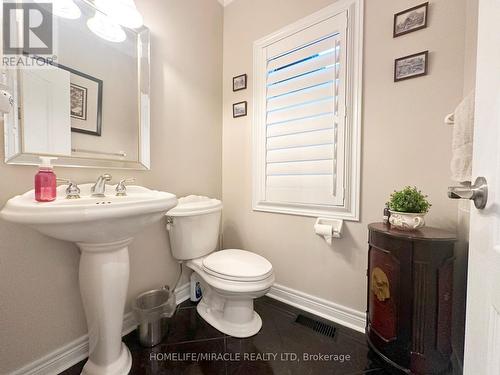 15 Rolling Meadow Drive, Caledon, ON - Indoor Photo Showing Bathroom