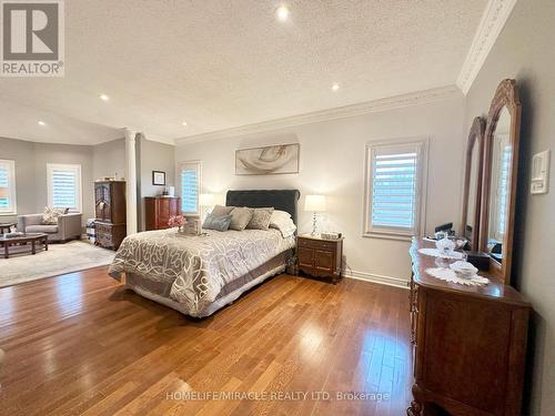 15 Rolling Meadow Drive, Caledon, ON - Indoor Photo Showing Bedroom