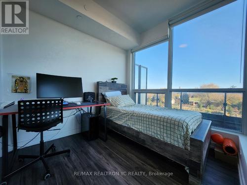 411 - 10 De Boers Drive, Toronto, ON - Indoor Photo Showing Bedroom