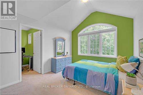 2343 Calloway Drive, Oakville, ON - Indoor Photo Showing Bedroom