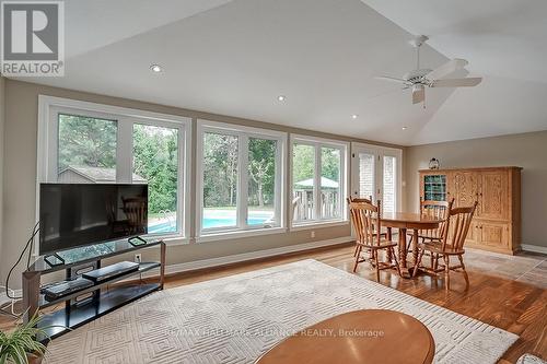 2492 Woburn Crescent, Oakville, ON - Indoor